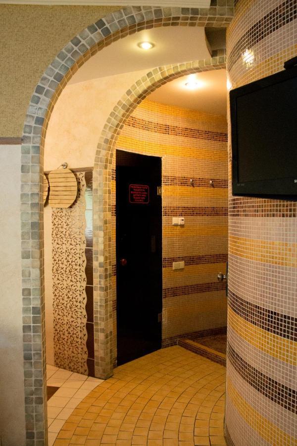 Aqvium Hotel Dnipro Exterior photo