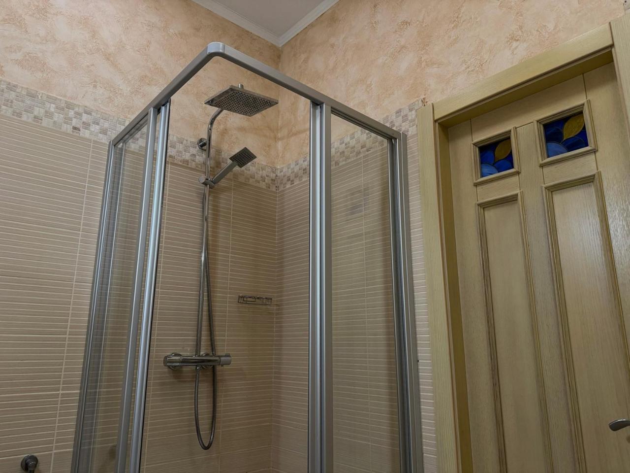 Aqvium Hotel Dnipro Exterior photo
