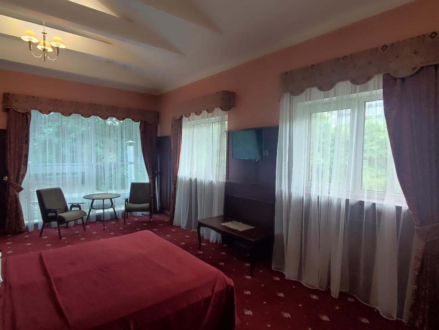 Aqvium Hotel Dnipro Exterior photo