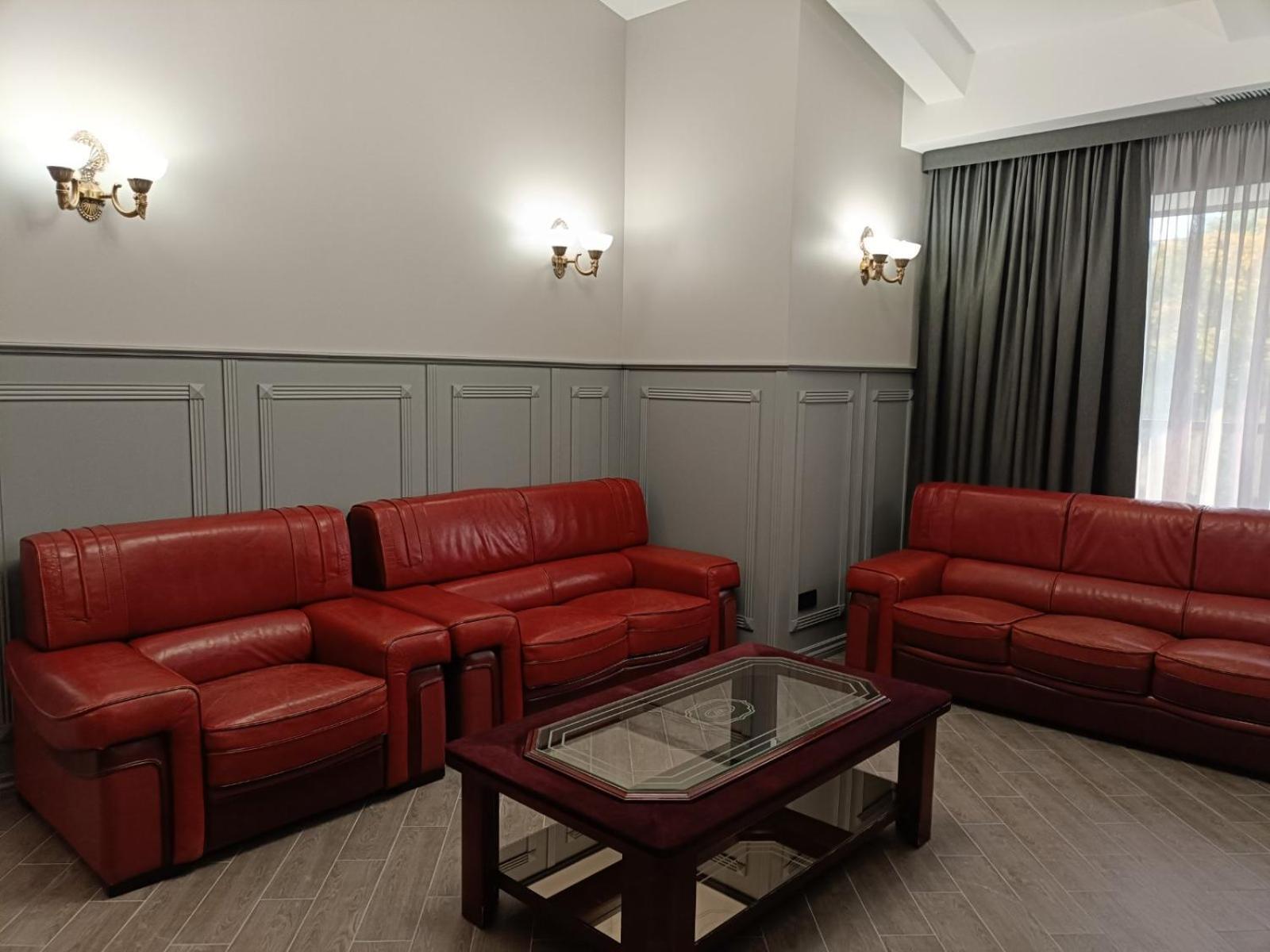 Aqvium Hotel Dnipro Exterior photo