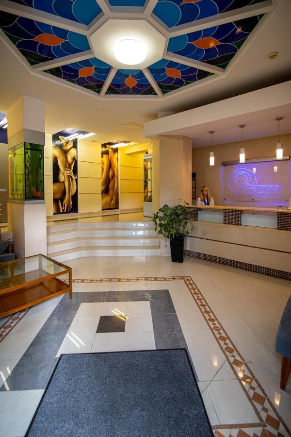 Aqvium Hotel Dnipro Exterior photo
